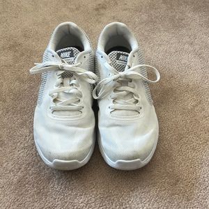 Nike Revolution 3 Gym Shoes